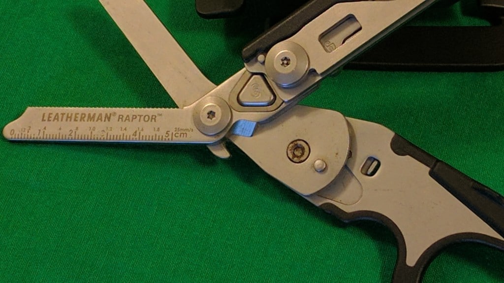 Raptor ring cutter and ruler