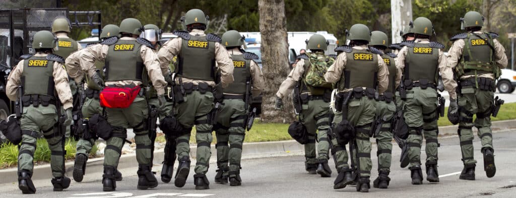 SWAT sheriff tactical stack formation